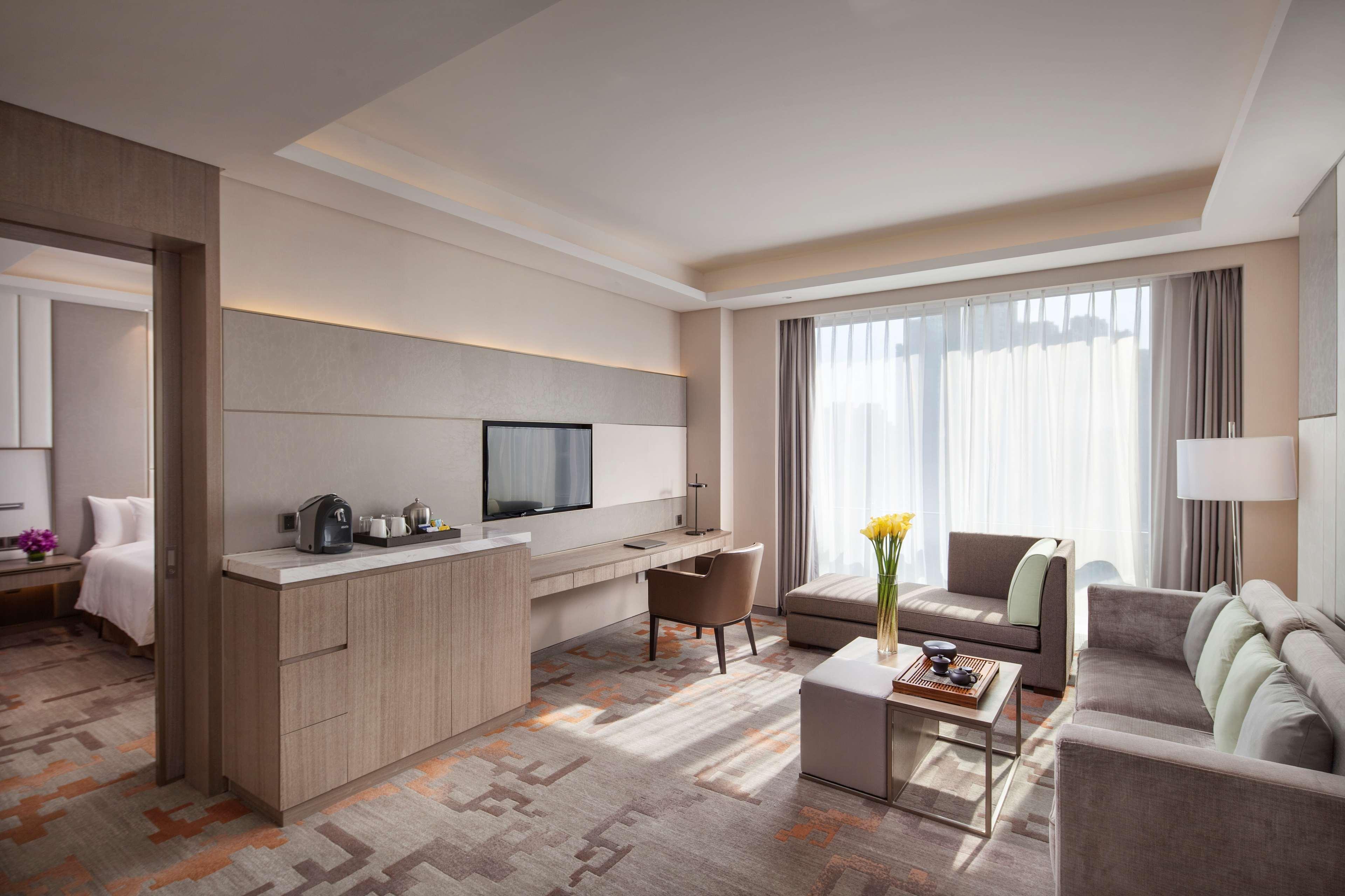 Radisson Exhibition Center Шанхай Екстериор снимка
