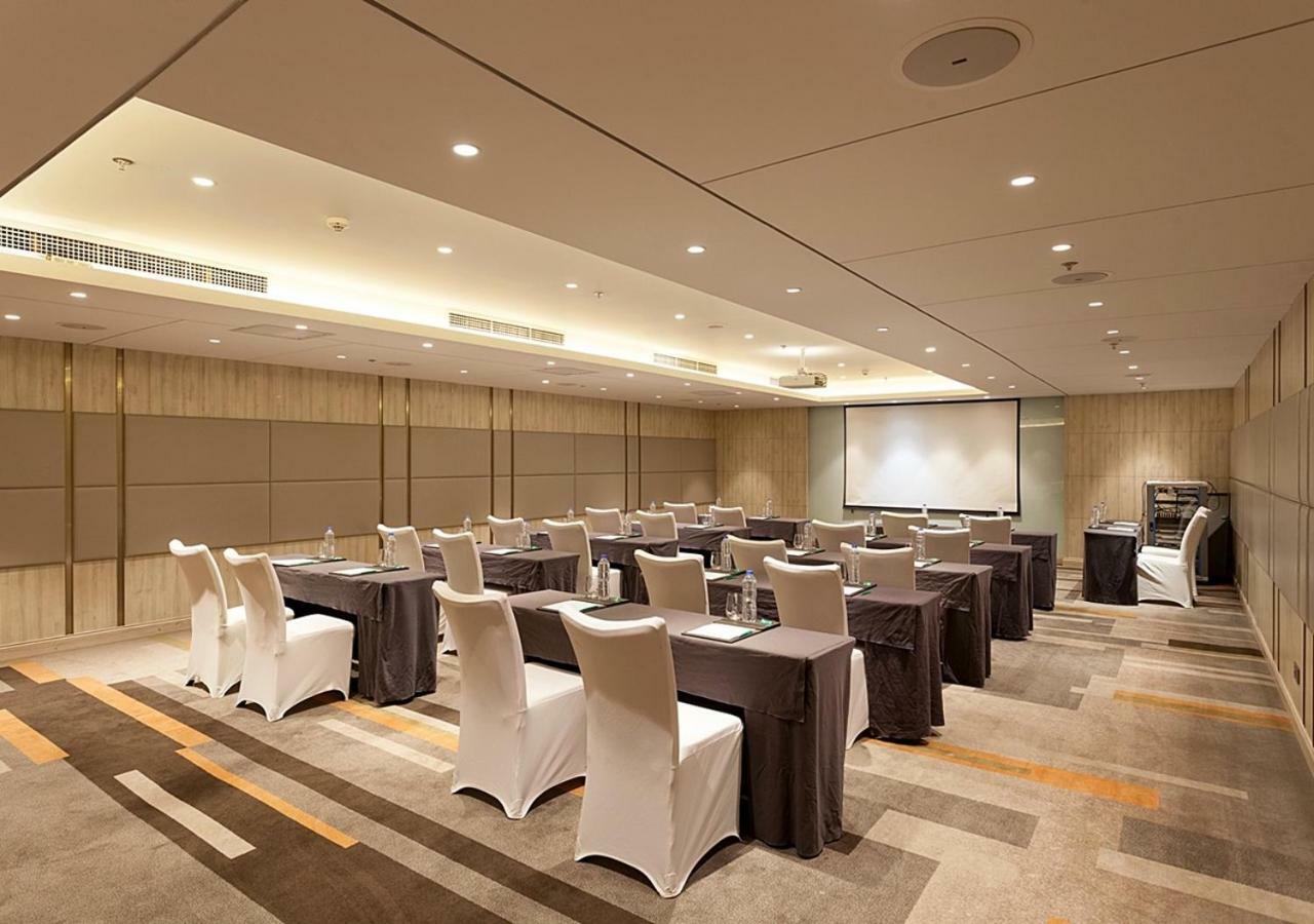 Radisson Exhibition Center Шанхай Екстериор снимка